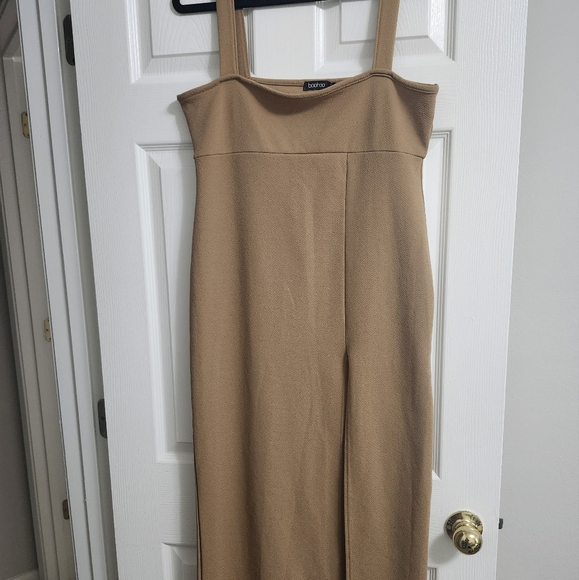 Tan high split bodycon dress - Picture 3 of 4